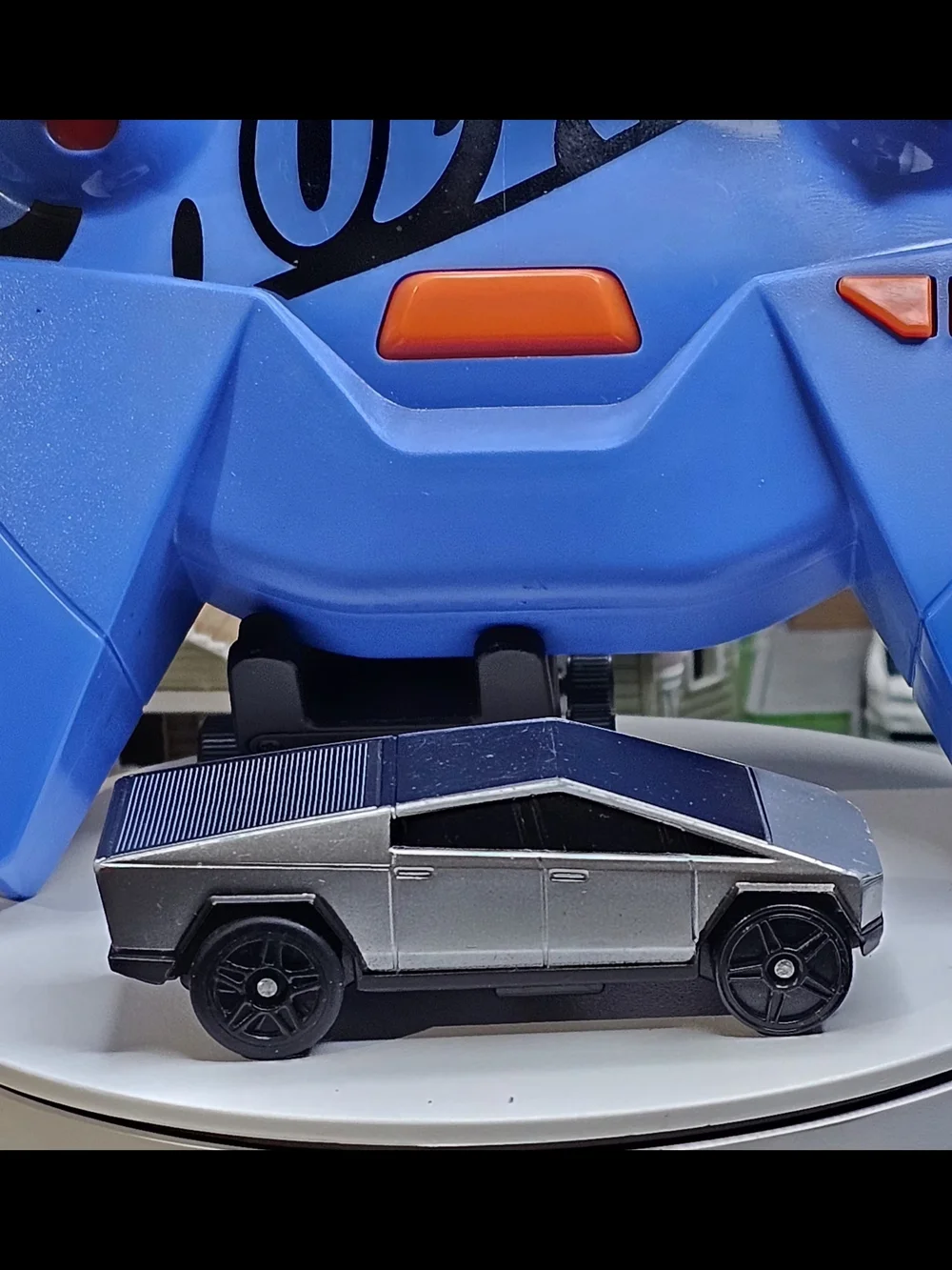 Hot Wheels Tesla Cybertruck